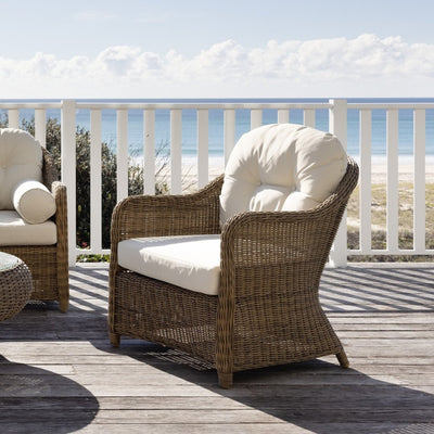 Outdoor Lounges & Sofas